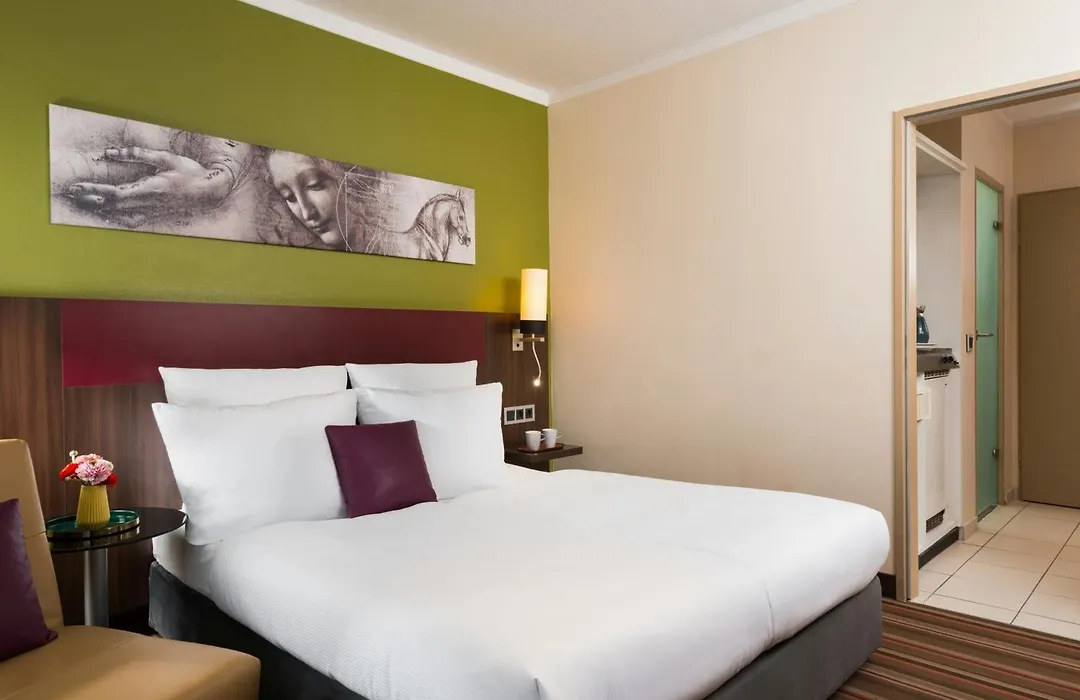 Leonardo Hotel & Residenz Muenchen-1