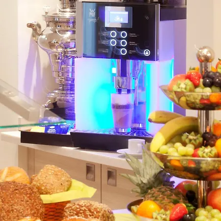 H+ Hotel Muenchen-2